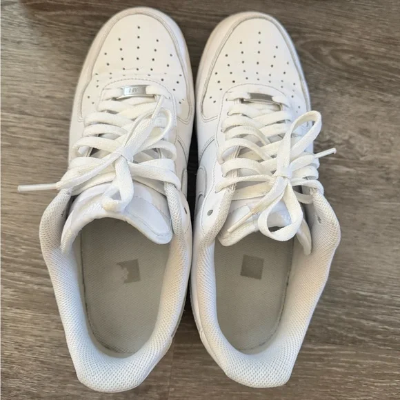 Nike Air Force 1 07’ - Picture 6 of 9